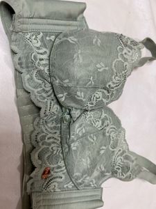 Lace Detail Bra