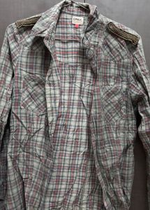 ONLY Plaid Button-Up Shirt