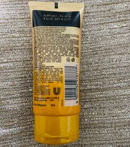 Lakme Sun Expert Super Matte Sunscreen