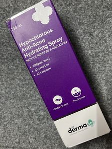 The Derma Co Hypochlorous Anti Acne Hydratingspray