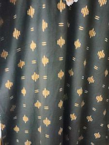 Comfortable Black &amp; Yellow Nightgown