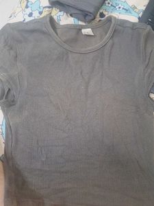 H&amp;M Ribbed Crew Neck T-Shirt