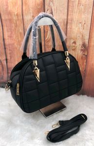 select any one handbag with Long Belt.rates fix.so not need any offer