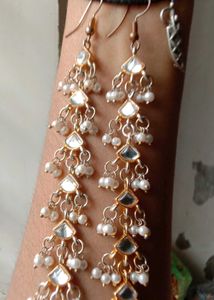 Elegant Pearl &amp; Kundan Drop Earrings