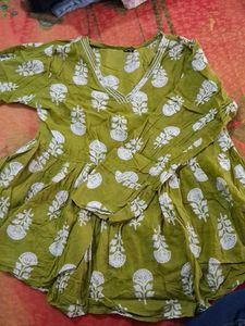 Chic Olive Green Printed flared top