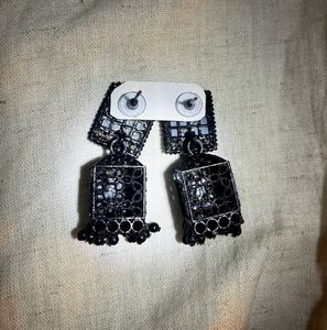 Sparkling Black Square Jhumka