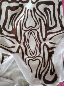 Stylish Sleeveless Hoodie Top