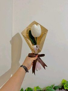 Crochet tulip bouquet
