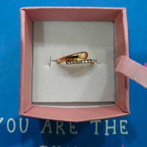 Elegant Gold Ring with Crystals