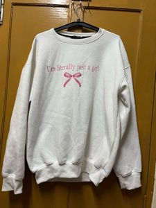 Cute White Graphic Print Sweatshirt