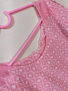 Women's Pink Colour Chickenkari Kurti🥰♥️😍