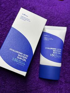Isntree Hyaluronic Acid Watery Sun Gel