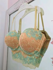 Clovia Floral Patterned Bralette in Lace