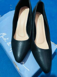 black comfy heels unused fixed price