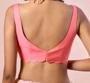 Silk Padded Back Hook V Neck Blouse