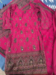 Beautiful Pink Paisley Kurta Set