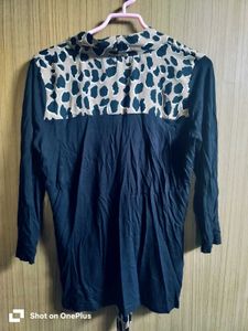 Chic Black Top with Animal Print Collar