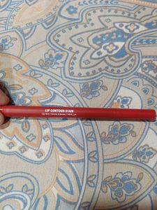 Huda Beauty Lip Contour Stain