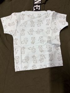 Cute Spongy Baby T-shirt with Animal Print
