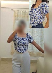 Blue Floral Print Cropped Top