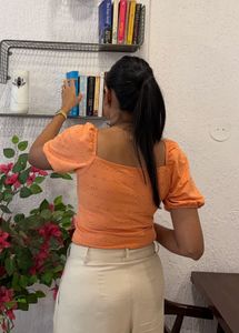 Balloon sleeve crop top