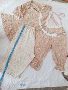 Charming Floral Print Pajama Set