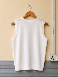 Sleeveless Knit Top with Dog Graphic (Women)