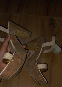 BEIGE Textured Wedge Sandals