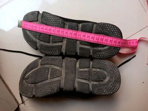 Sports Shoes For Womens