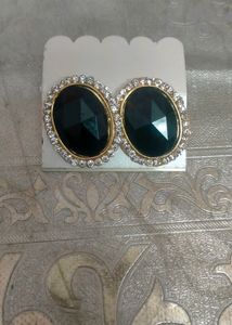 Black Studs