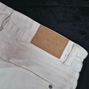 Zara mini White Distressed Denim Shorts