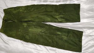 Pull &amp; Bear olive Green/beige Pants