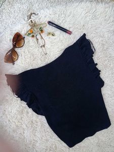 Chic Black Ruched Crop Top