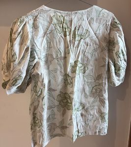 Floral Print Puff Sleeve Top