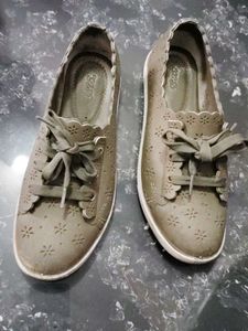 🎀 Cute Cutout Lace-Up Flats 🥳