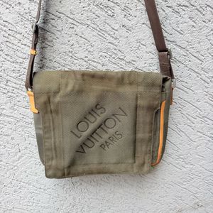 Louis Vuitton Paris Messenger Bag