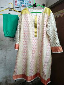 Elegant Kurta Set with Pants