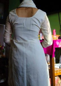 Elegant White Kurta Set with Embellished Neckline