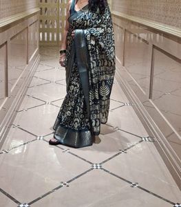 Elegant Green Embroidered prashanti beand Saree