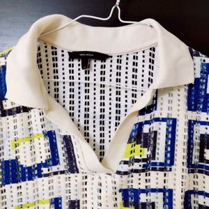 Stylish Geometric oversized Cropped Top