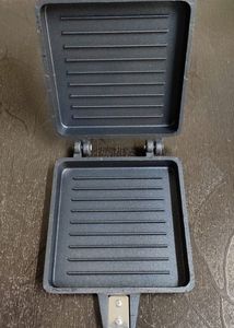 REDBERRY COOKWARE BRAND NEW JUMBO GAS TOASTER