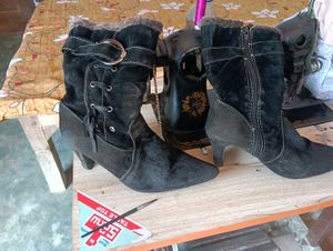 Black Velvett Boots