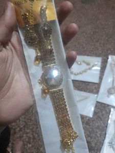 Assorted korean Jewellery Sets of 7