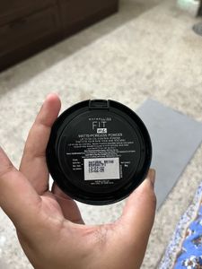 Maybelline new york compact powder: shade 220