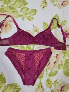 Elegant Purple Lace Bra & Panty Set