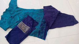 Kurta Set With Stole For Winter
