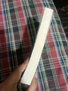 Shatter Me by Tahereh Mafi