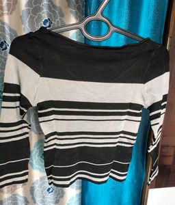 Stylish V-Neck t shirt set of 2