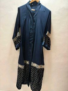 Elegant Black Abaya with Gold Embellishments