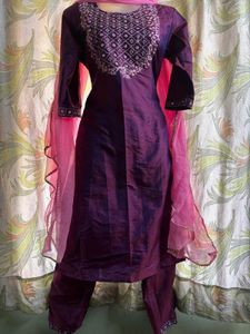 Elegant Embroidered Kurta Set